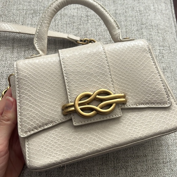 Zara Handbags - Zara purse